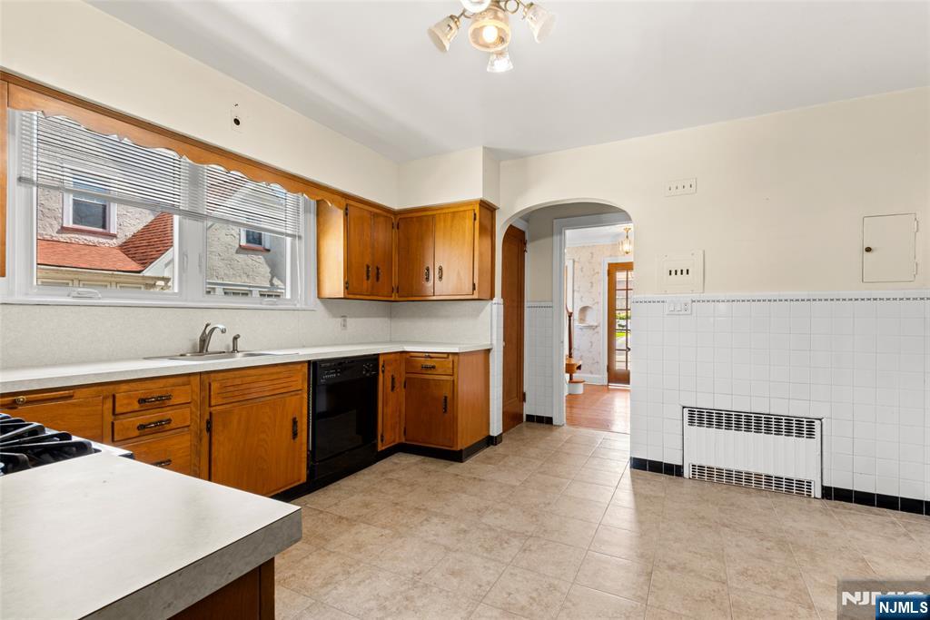 146 Irving Place Rutherford, NJ 07070 - Photo 20 of 42