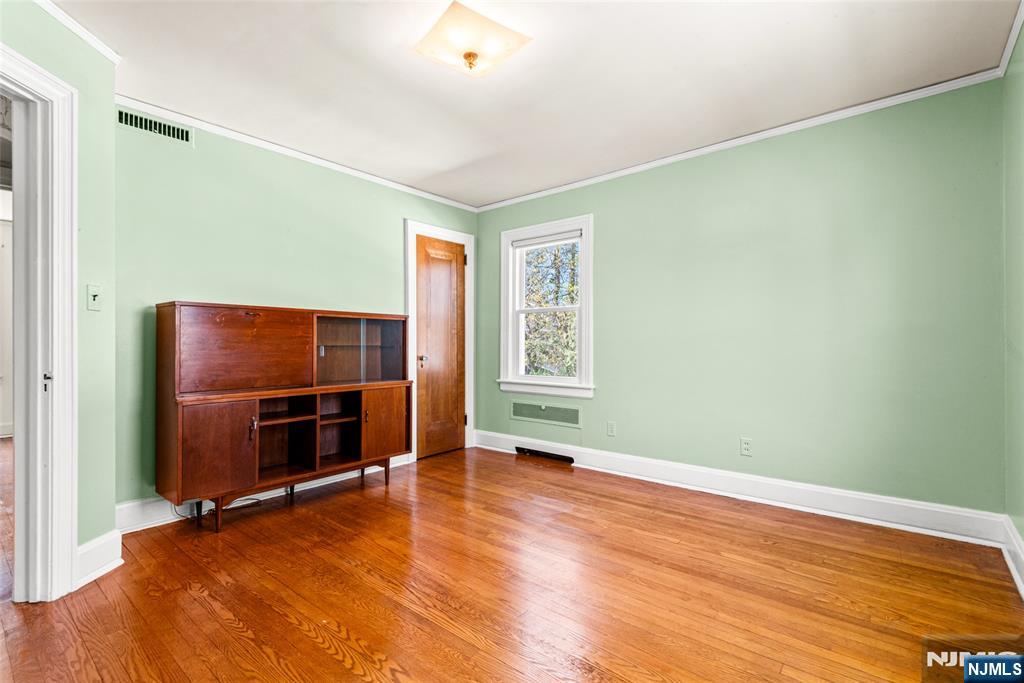 146 Irving Place Rutherford, NJ 07070 - Photo 33 of 42