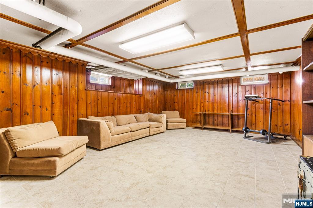 146 Irving Place Rutherford, NJ 07070 - Photo 38 of 42