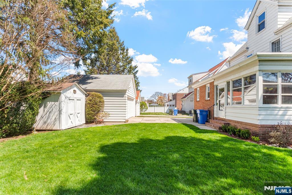 146 Irving Place Rutherford, NJ 07070 - Photo 5 of 42