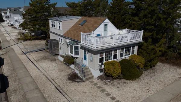 $2,500,000 | 4040 Dune Drive, Avalon, NJ 08202