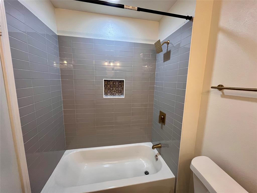 721 Lisa Lane Cedar Hill, TX 75104 - Photo 31 of 35
