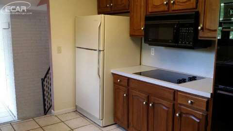 2106 South State Road Davison, MI 48423 - Photo 9 of 31 20439198-8.JPG