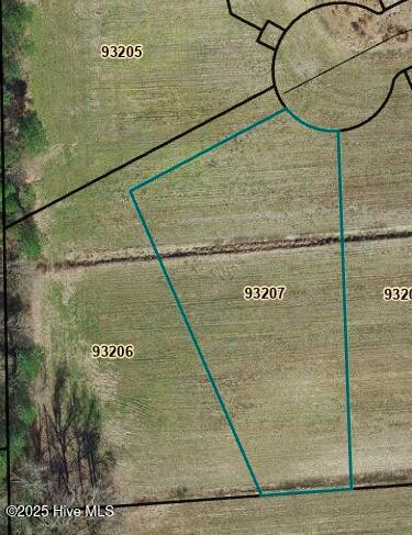 2302 Williams Farm Road Greenville, NC 27858 - Photo 3 of 13 Screen Shot 2025-08-31 at 11.04.27 AM