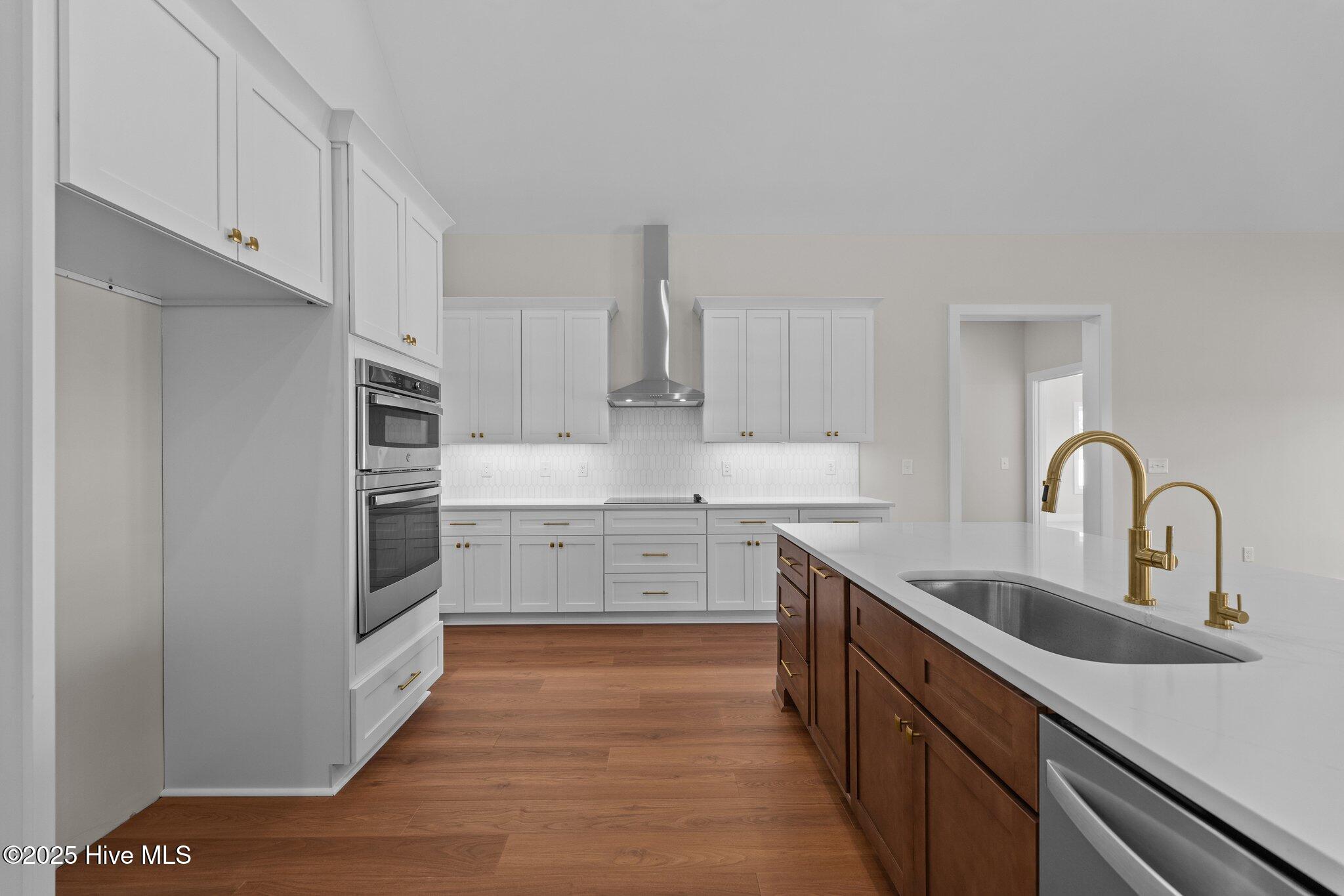 2302 Williams Farm Road Greenville, NC 27858 - Photo 7 of 13 55-web-or-mls-23-print-_S0A1531