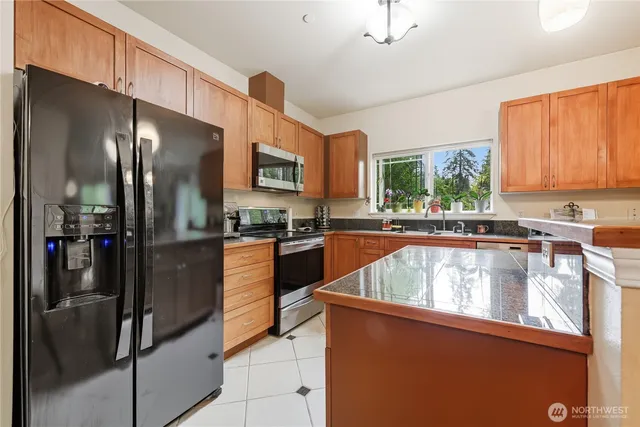 $609,000 | 15000 Juanita Drive Northeast, Unit 405, Kenmore, WA 98028