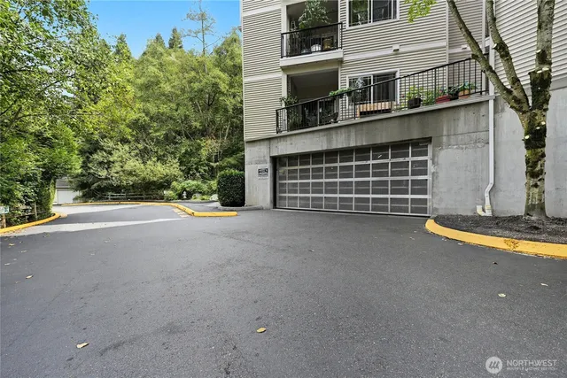 $609,000 | 15000 Juanita Drive Northeast, Unit 405, Kenmore, WA 98028
