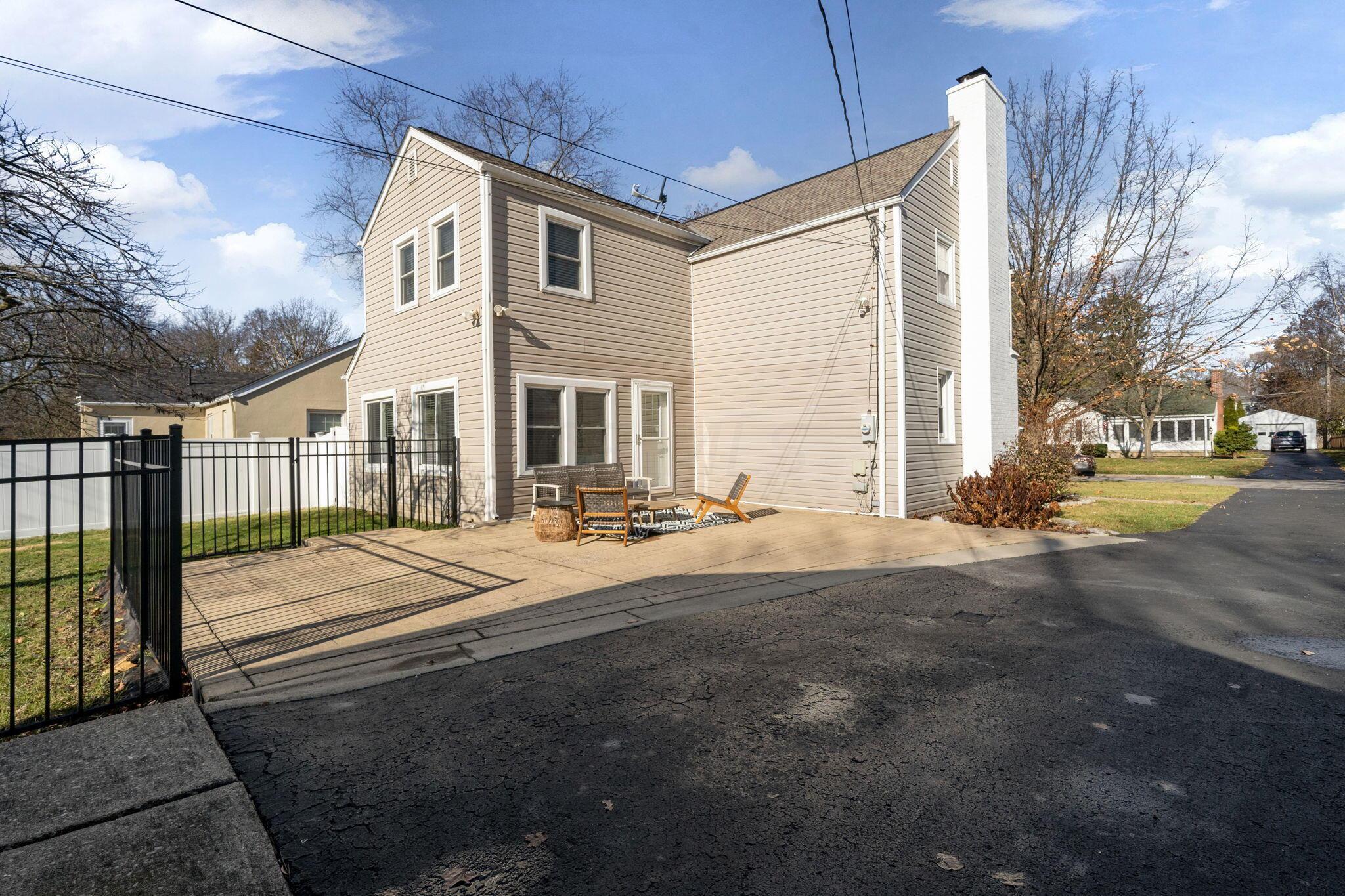 2223 Harwitch Road Columbus, OH 43221 - Photo 42 of 61 45-web-or-mls-DSC04275