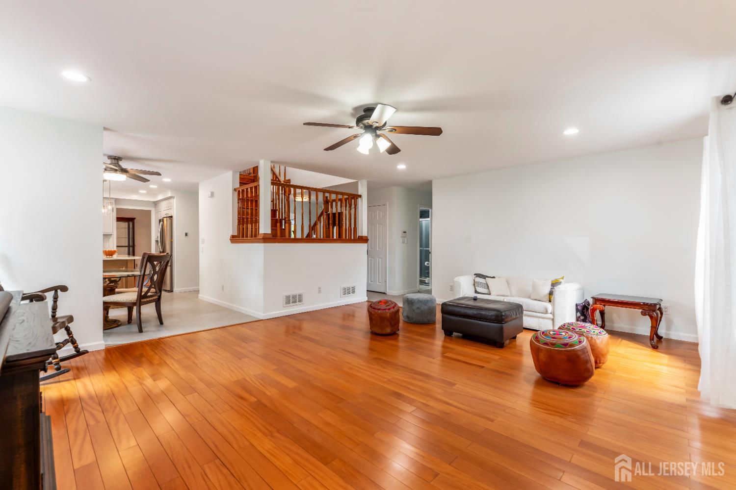 19 Aspen Circle Edison, NJ 08820 - Photo 14 of 43