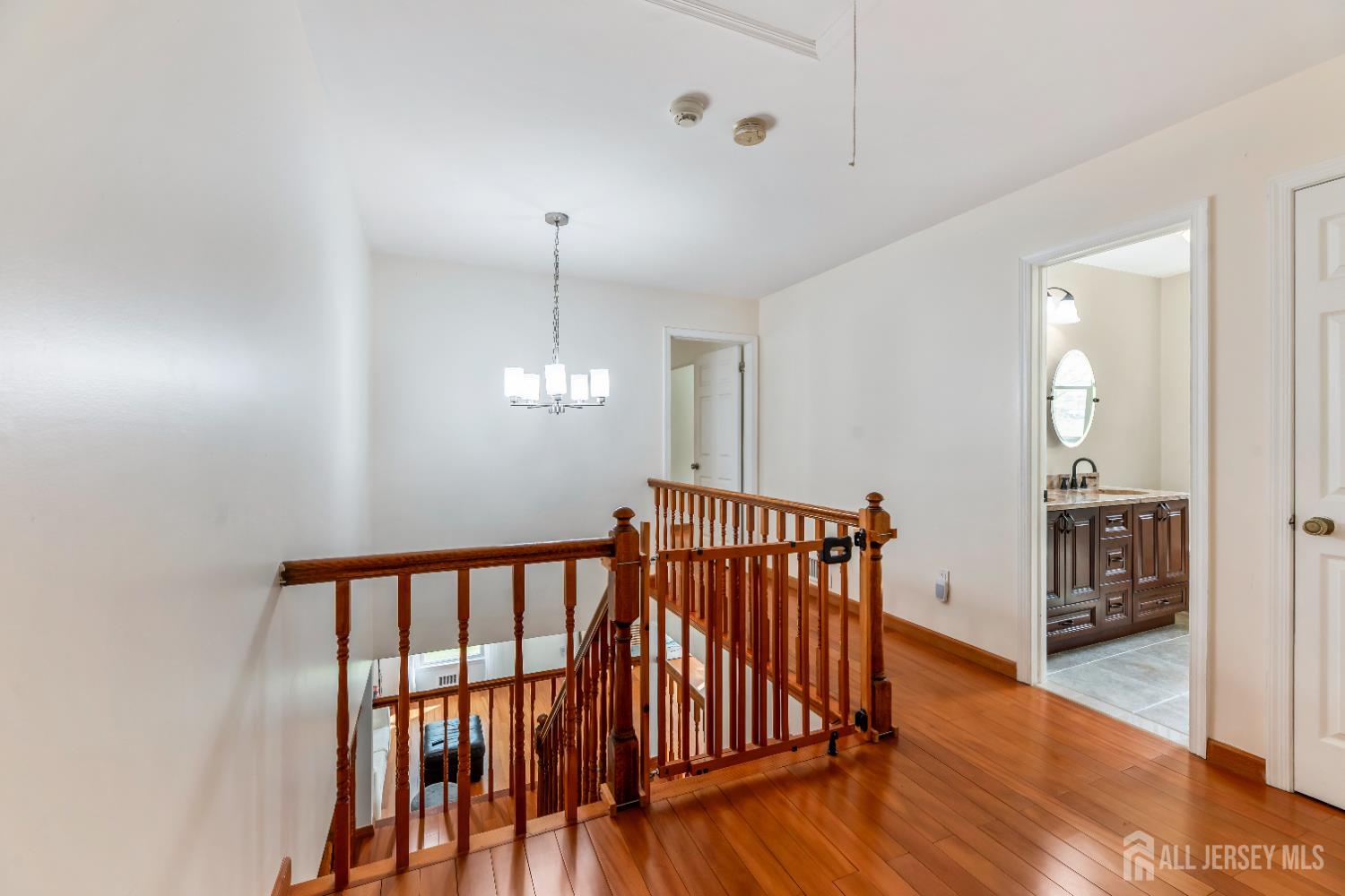 19 Aspen Circle Edison, NJ 08820 - Photo 18 of 43