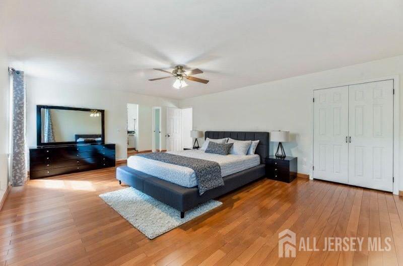 19 Aspen Circle Edison, NJ 08820 - Photo 22 of 43