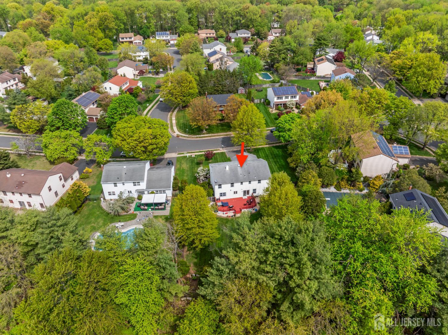 19 Aspen Circle Edison, NJ 08820 - Photo 40 of 43