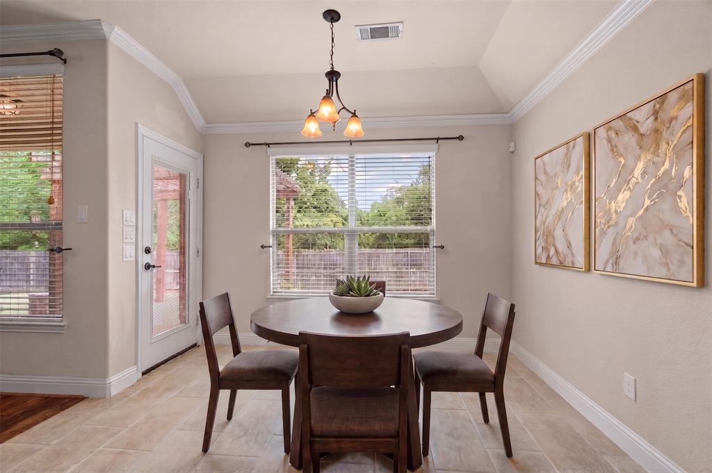 3913 Roxbury Street Denton, TX 76210 - Photo 14 of 40 Virtually Staged