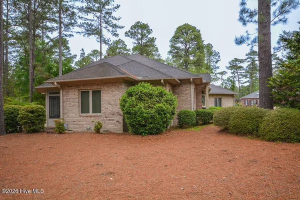 $539,000 | 11 Canterbury Lane, Pinehurst, NC 28374