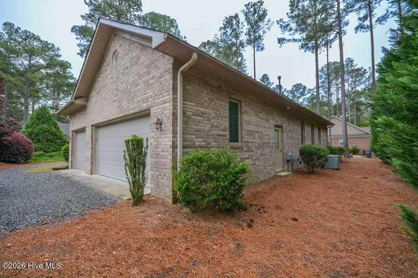 $539,000 | 11 Canterbury Lane, Pinehurst, NC 28374