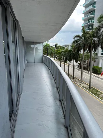 $5,250 | 488 Northeast 18th Street, Unit 211, Miami, FL 33132