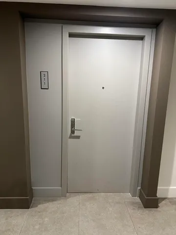 $5,250 | 488 Northeast 18th Street, Unit 211, Miami, FL 33132