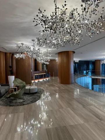 $5,250 | 488 Northeast 18th Street, Unit 211, Miami, FL 33132