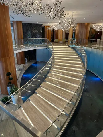 $5,250 | 488 Northeast 18th Street, Unit 211, Miami, FL 33132