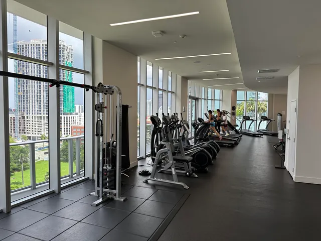 $5,250 | 488 Northeast 18th Street, Unit 211, Miami, FL 33132