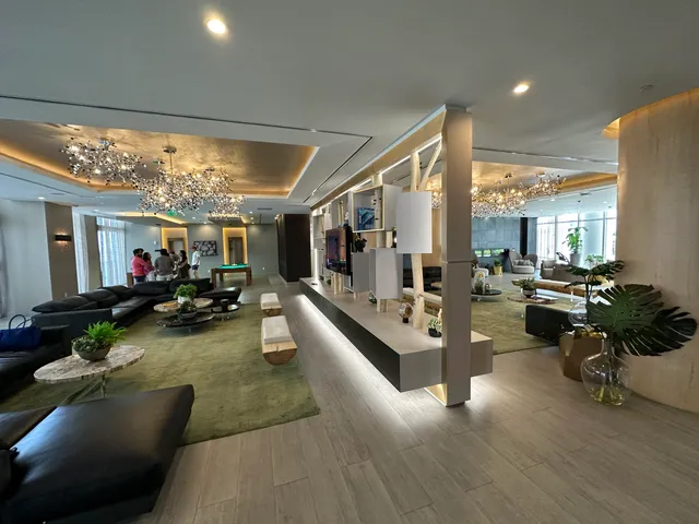 $5,250 | 488 Northeast 18th Street, Unit 211, Miami, FL 33132