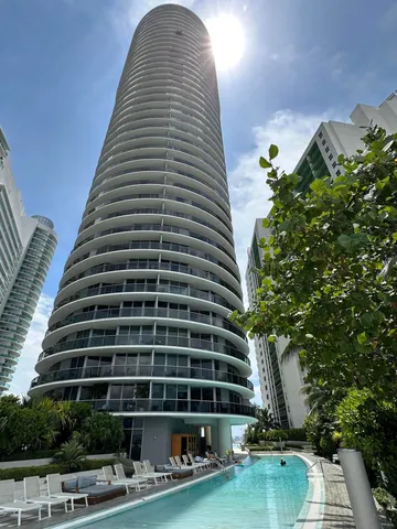 $5,250 | 488 Northeast 18th Street, Unit 211, Miami, FL 33132