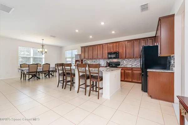 $640,000 | 352 Gordon Road Northwest, Palm Bay, FL 32907