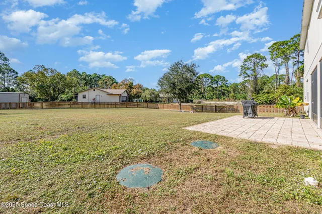$650,000 | 352 Gordon Road Northwest, Palm Bay, FL 32907