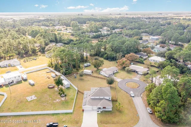 $650,000 | 352 Gordon Road Northwest, Palm Bay, FL 32907