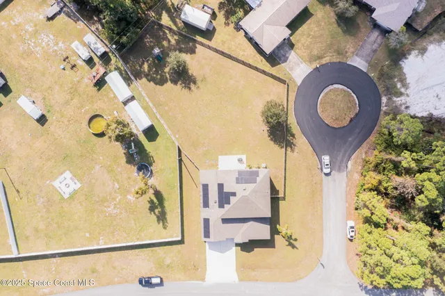 $650,000 | 352 Gordon Road Northwest, Palm Bay, FL 32907