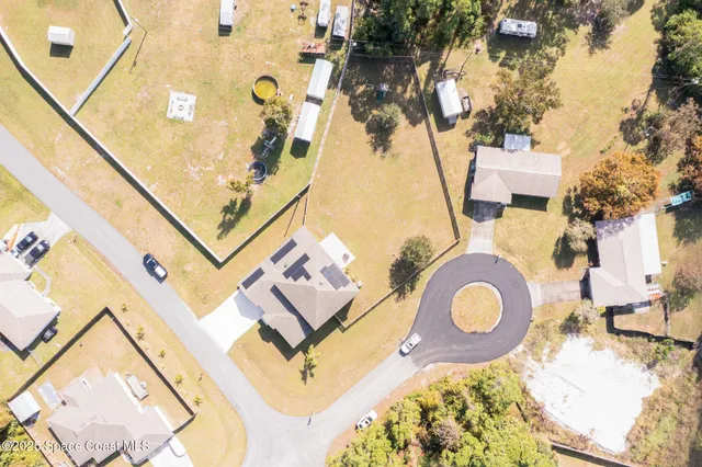 $650,000 | 352 Gordon Road Northwest, Palm Bay, FL 32907