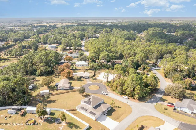 $650,000 | 352 Gordon Road Northwest, Palm Bay, FL 32907