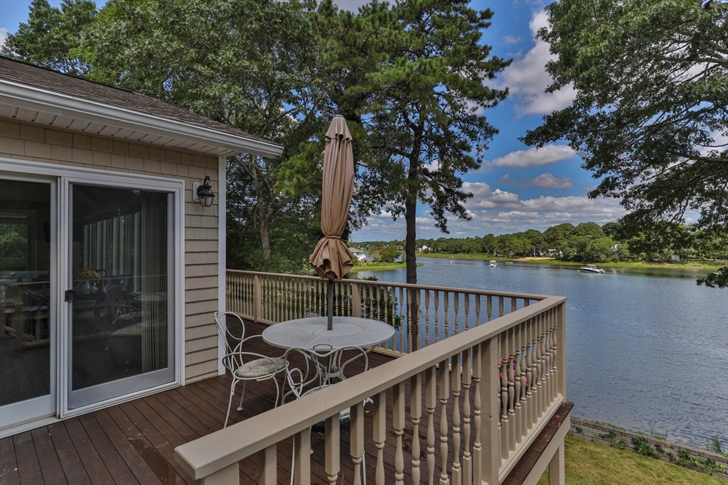 49 Edgewater Way Wareham, MA 02571 - Photo 40 of 42