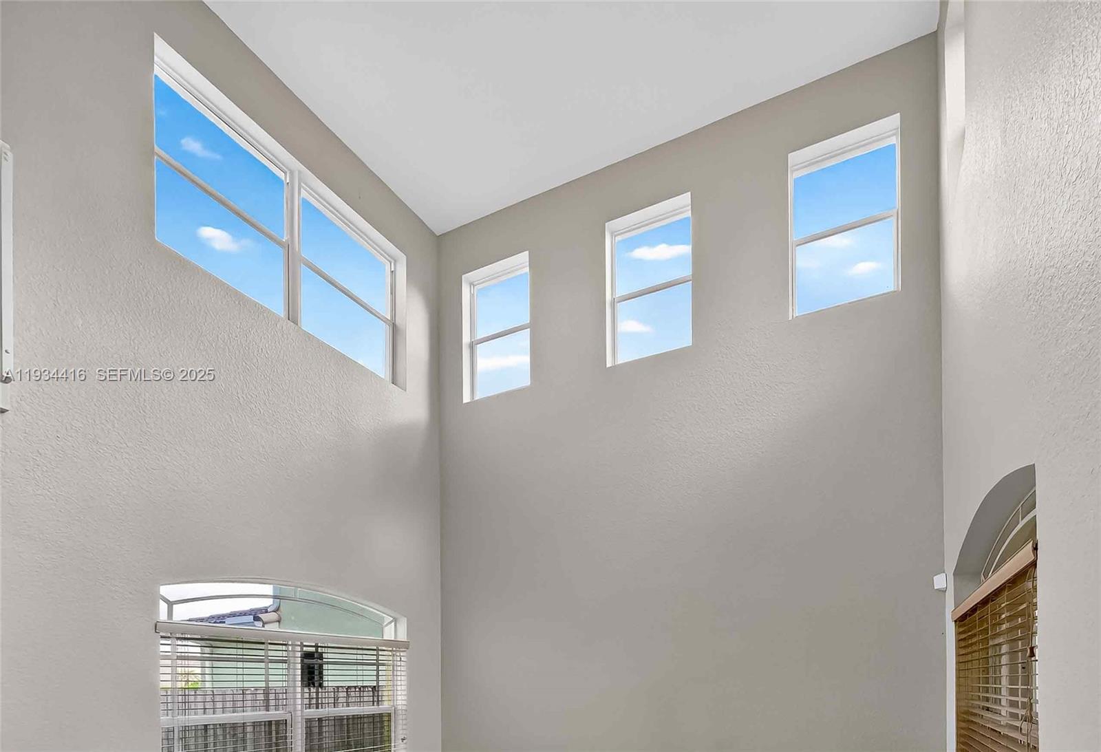 8955 Southwest 207th Street Cutler Bay, FL 33189 - Photo 11 of 51 windows in living area