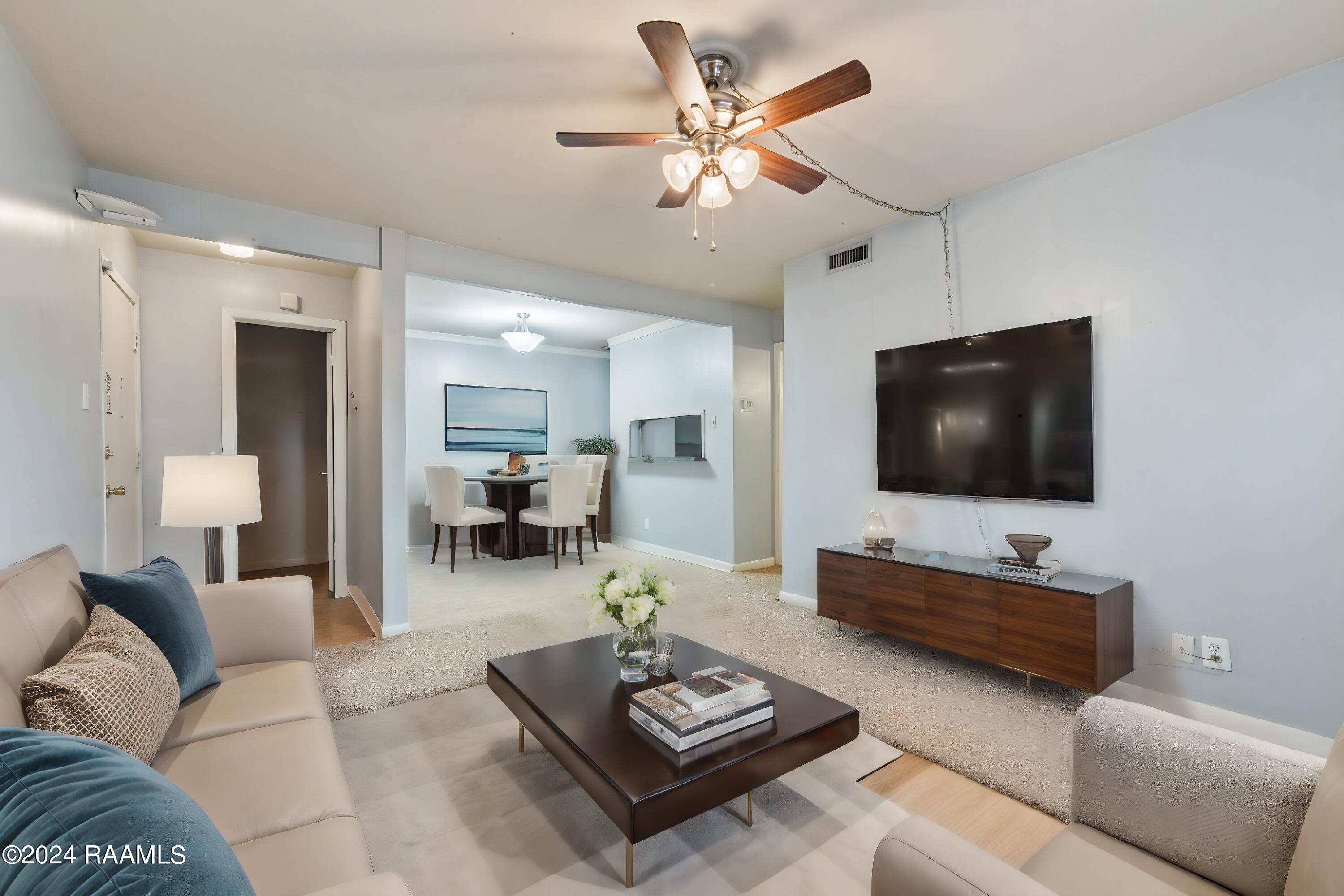 220 Doucet Road, Unit 126D Lafayette, LA 70503 - Photo 11 of 25 Virtual Staging AI - Screen-Shot-2024-07
