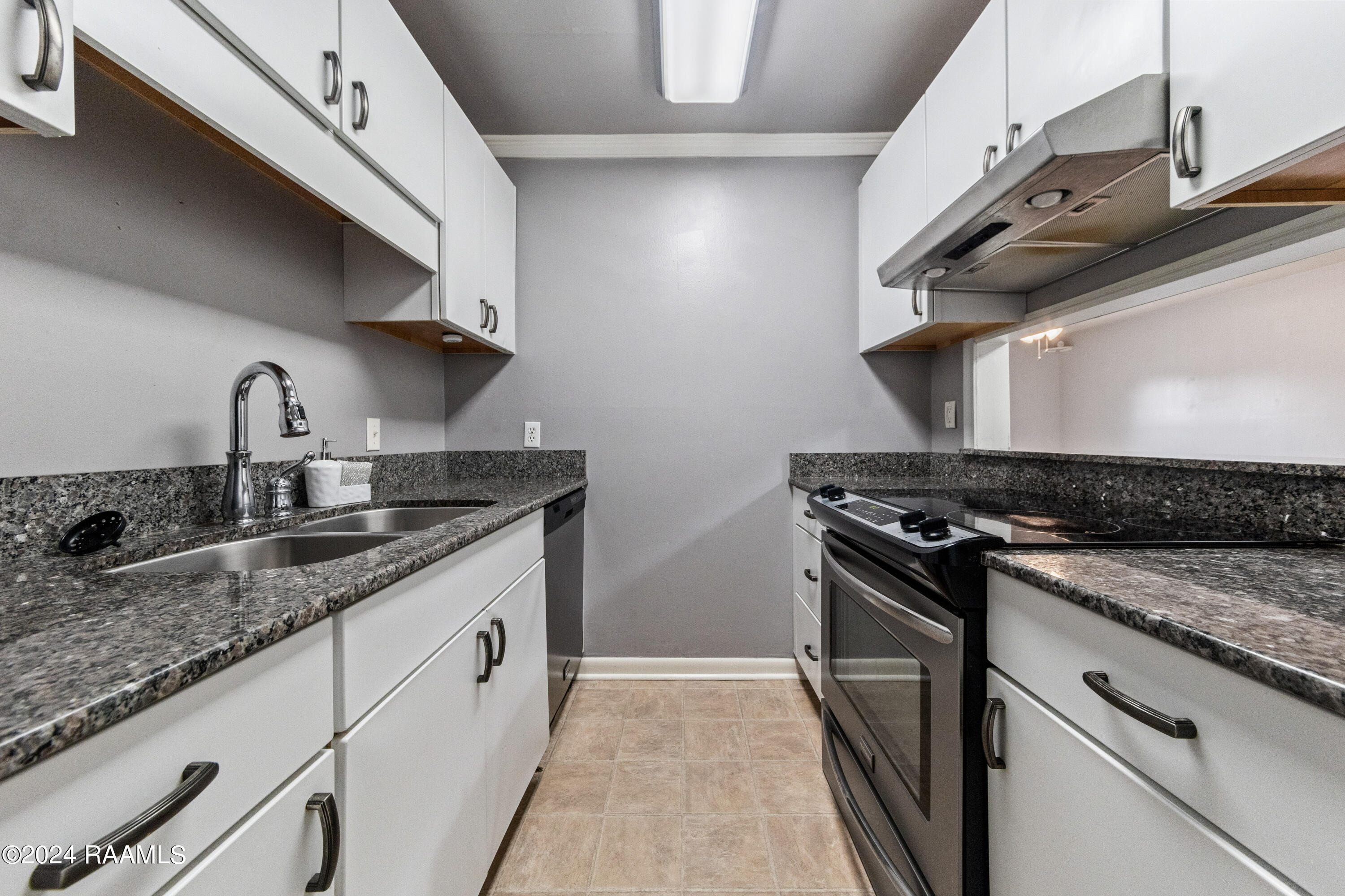 220 Doucet Road, Unit 126D Lafayette, LA 70503 - Photo 16 of 25 220Doucet126D-28