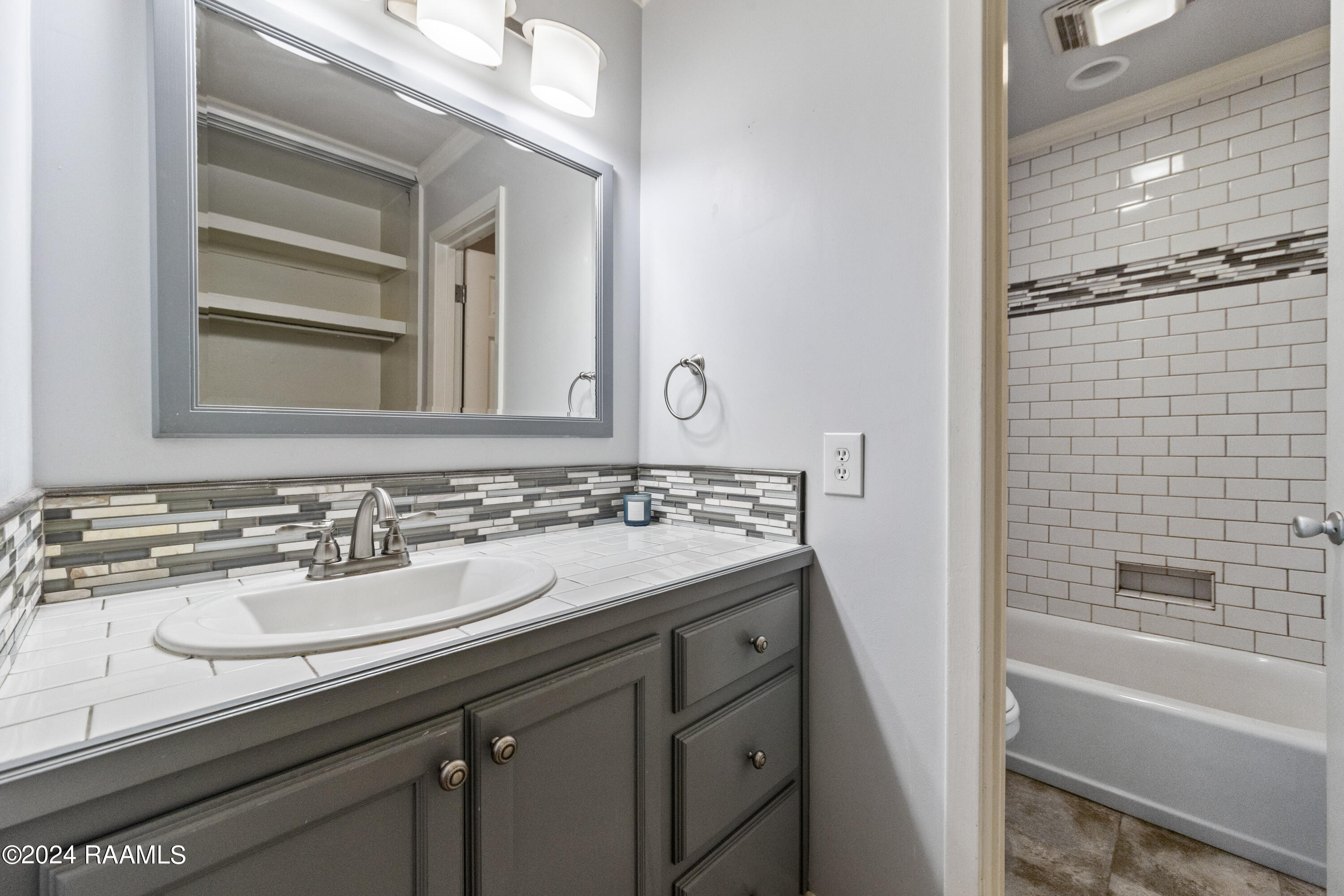 220 Doucet Road, Unit 126D Lafayette, LA 70503 - Photo 21 of 25 220Doucet126D-43