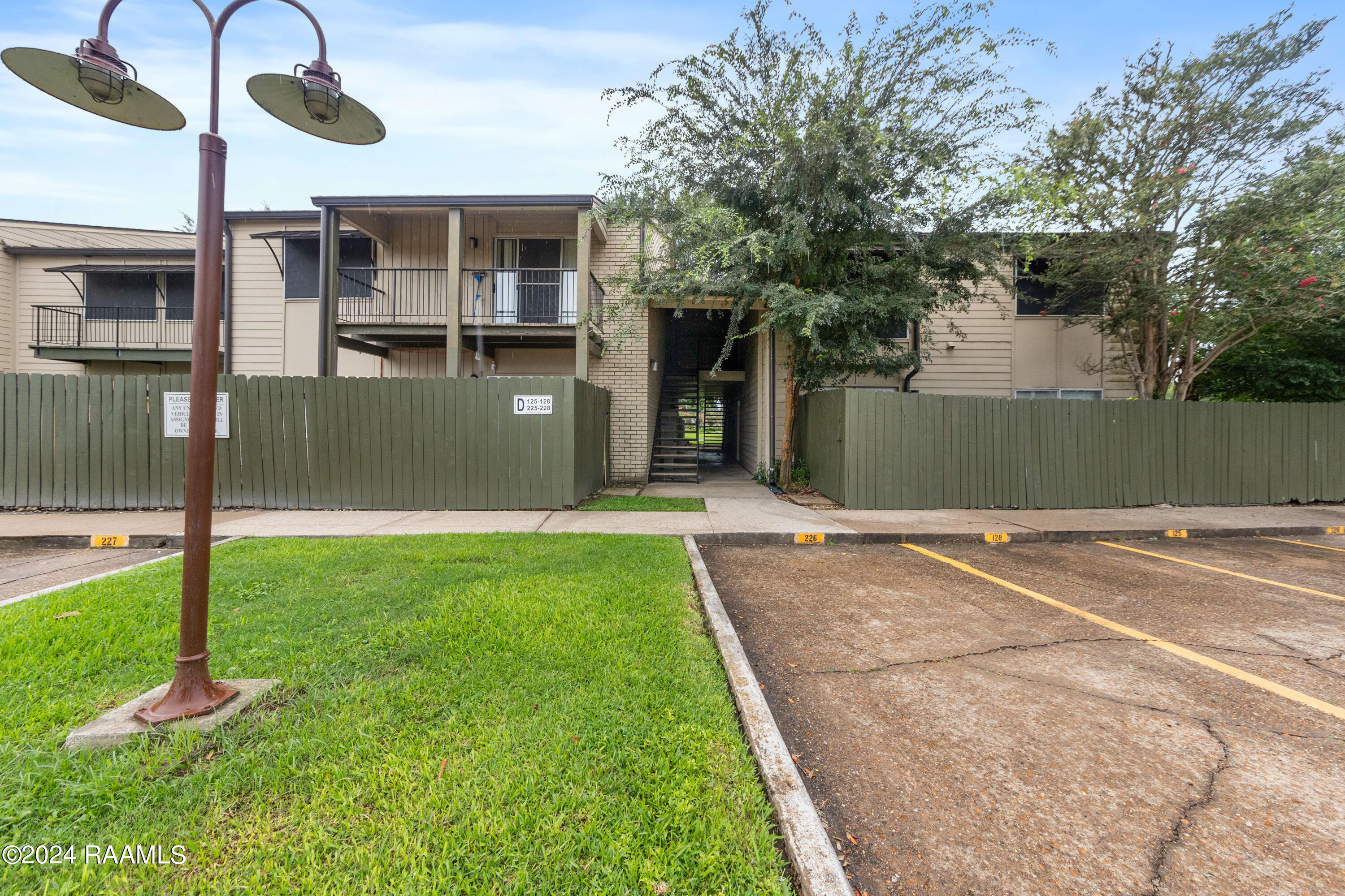 220 Doucet Road, Unit 126D Lafayette, LA 70503 - Photo 4 of 25 220Doucet126D-4