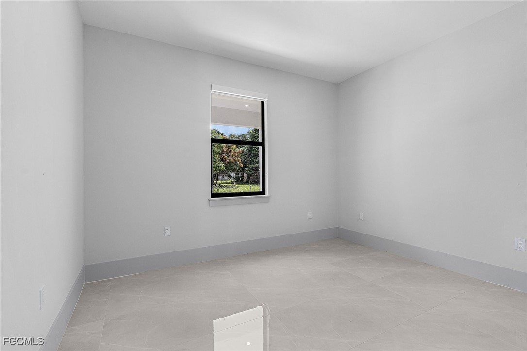 2378 Hunter Boulevard, Unit 1 Naples, FL 34116 - Photo 15 of 25