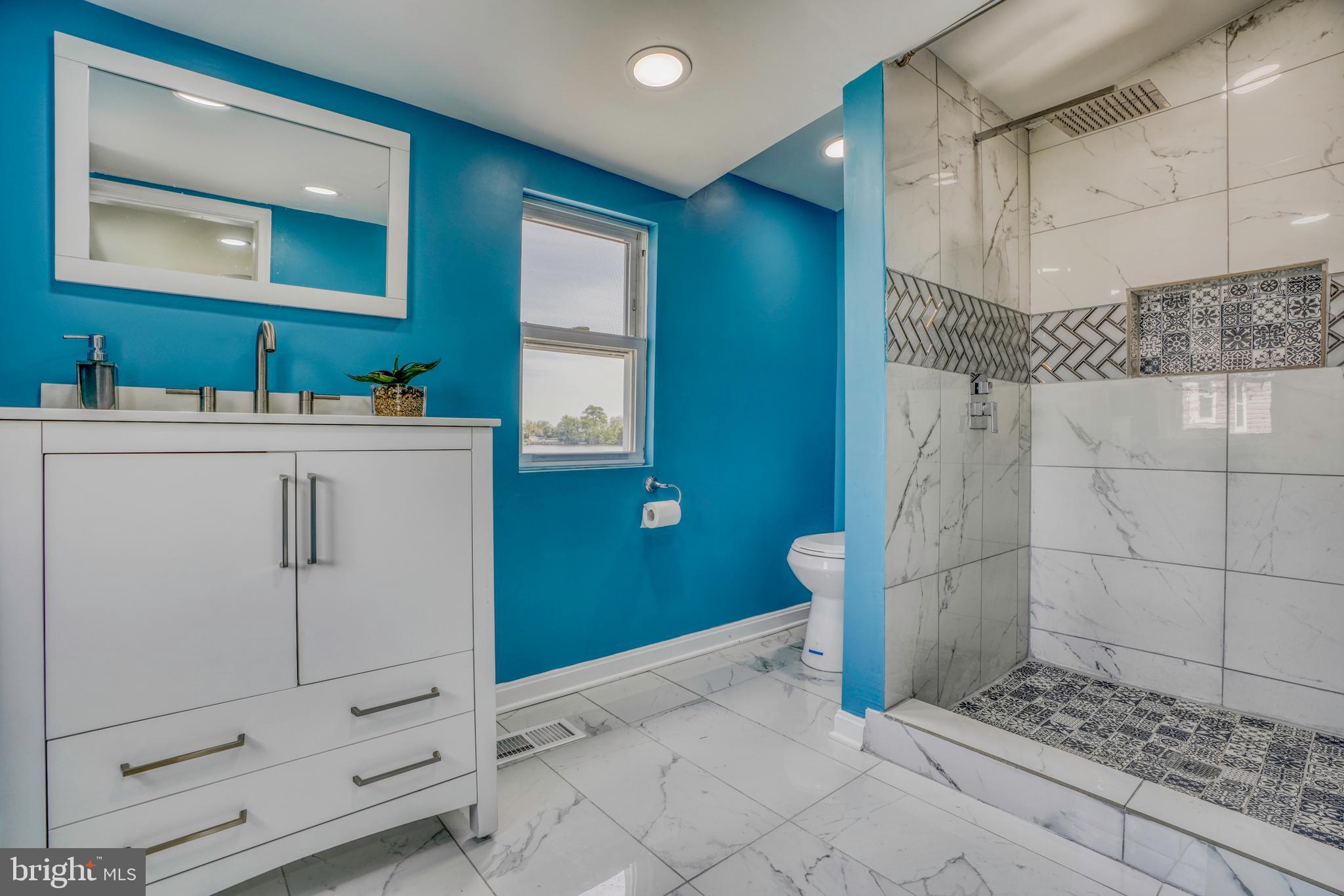 7605 New Battle Grove Road Baltimore, MD 21222 - Photo 33 of 71 Main floor Full Bathroom