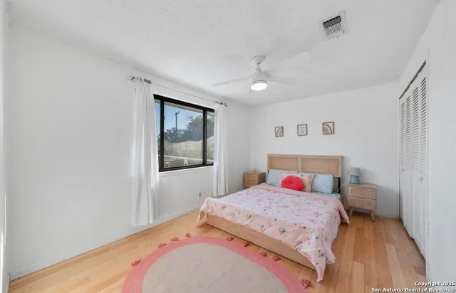 $329,999 | 302 Weathercock Lane, Windcrest, TX 78239