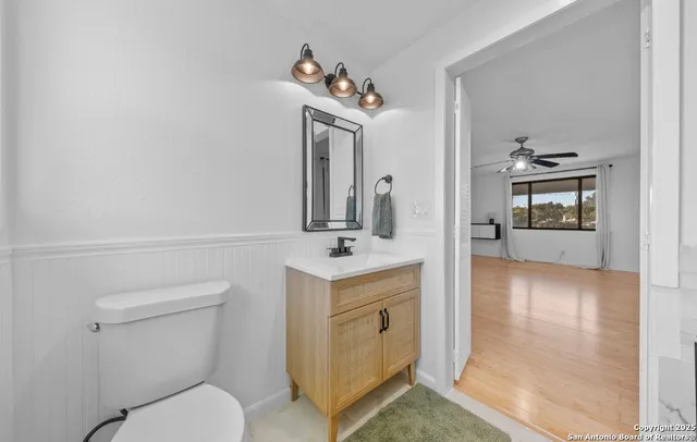 $329,999 | 302 Weathercock Lane, Windcrest, TX 78239