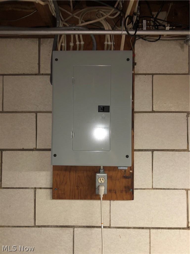 4890 3rd Street Northwest Canton, OH 44708 - Photo 14 of 16 Updated electric
