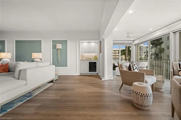 $2,395,000 | 2901 Gulf Shore Boulevard North, Unit 101S, Naples, FL 34103