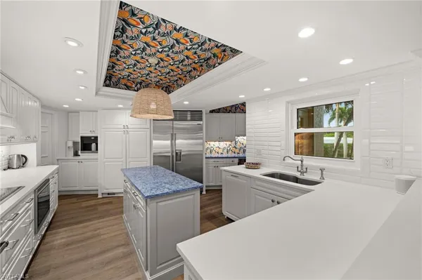 $2,395,000 | 2901 Gulf Shore Boulevard North, Unit 101S, Naples, FL 34103