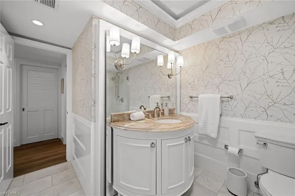 $2,395,000 | 2901 Gulf Shore Boulevard North, Unit 101S, Naples, FL 34103