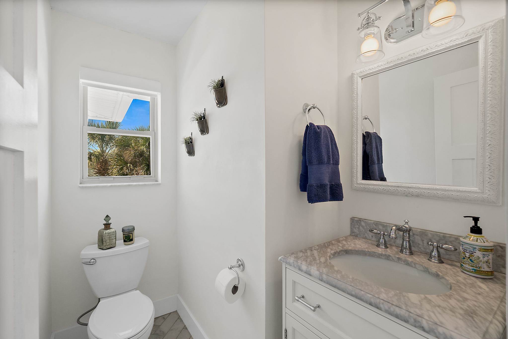 7 Sabor De Sal Road St. Augustine, FL 32080 - Photo 18 of 59 Powder room
