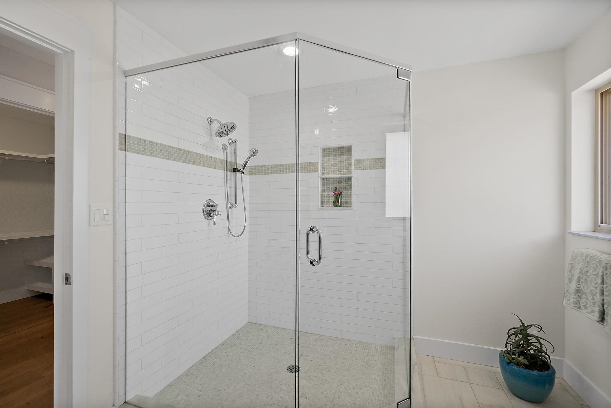 7 Sabor De Sal Road St. Augustine, FL 32080 - Photo 23 of 59 Owners' bath with walk-in shower