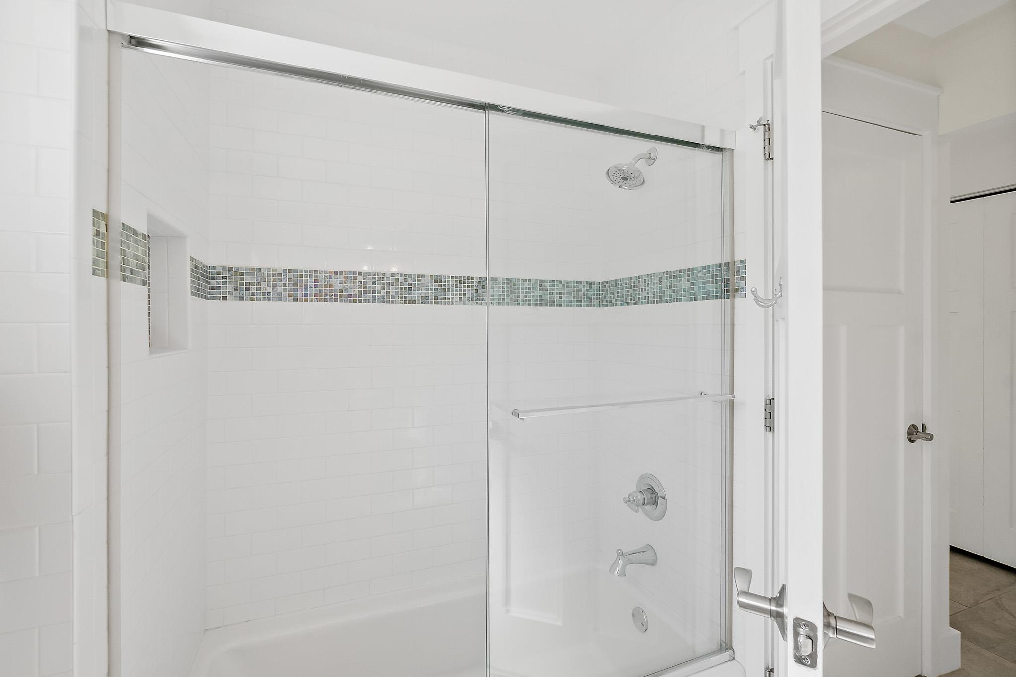 7 Sabor De Sal Road St. Augustine, FL 32080 - Photo 37 of 59 Bathroom with enclosed tub / shower combo