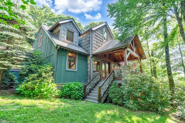 $1,537,000 | 324 Chickasaw Trail, Blowing Rock, NC 28605